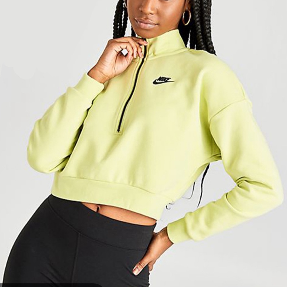 NIKE Cropped Fleece NWT Size XS